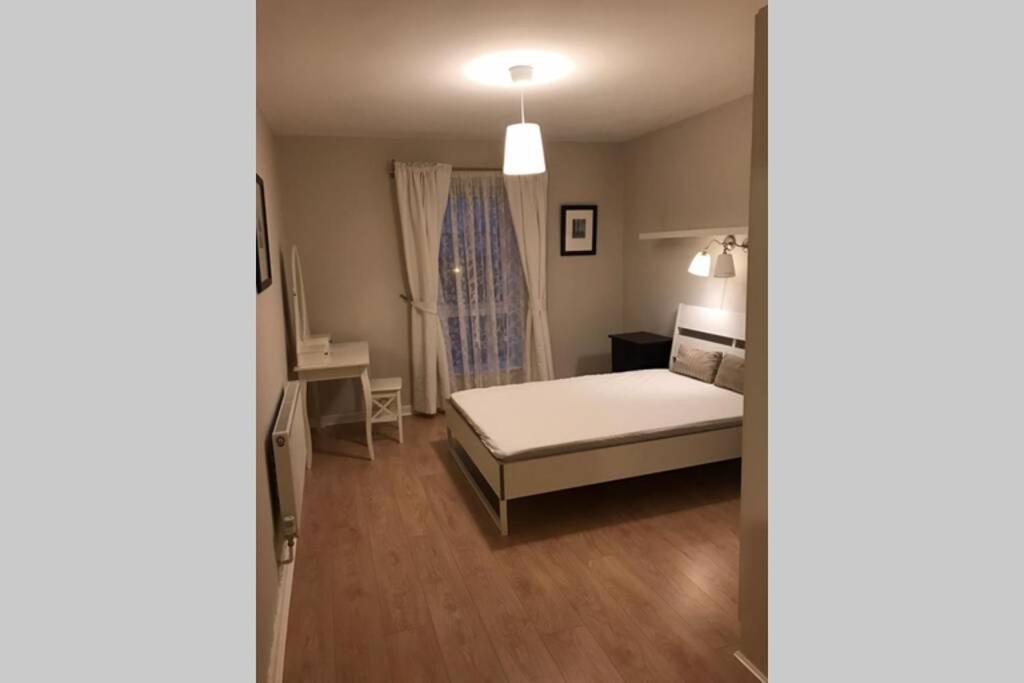 2 Bedroom Spacious And New City Centre Apartment Dublin Eksteriør billede